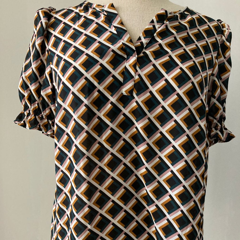 NWT DR2 Medium Half Sleeve (Puffed) Blouse